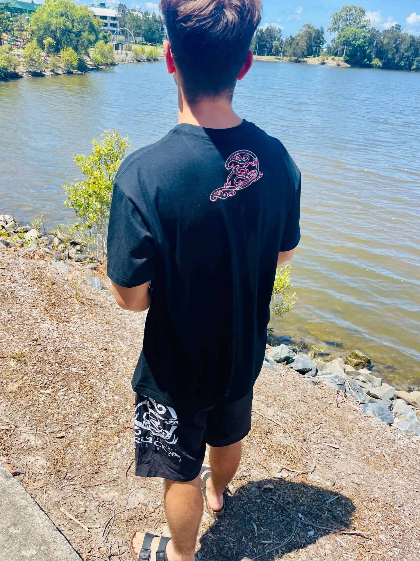 Drop In Maori Tee